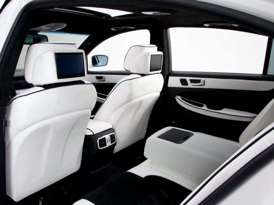  Hyundai Genesis White Edition by DUB Magazine 2008 года  (фото 2 из 18)